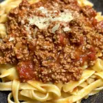 Pasta mit Hackfleischsoße